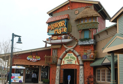 Island Mirror Maze Coupons