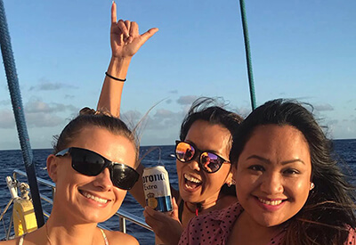 Manu Kai Catamaran Waikiki Sunset Cruise Coupons